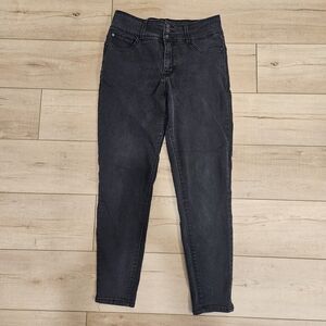 High-Rise Skinny Jeans in Washed Black